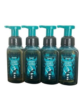 BATH & BODY WORKS Wicked Vanilla Woods Gentle Foaming Hand Soap X4 NEW!
